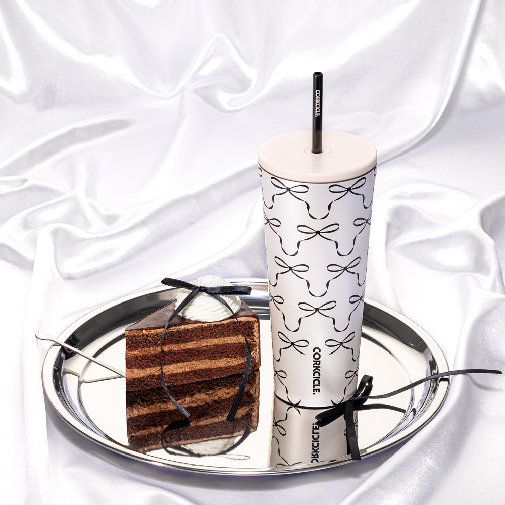 cold-cup-u1 2a98a7269432--2224PBBC-lifestyle.png