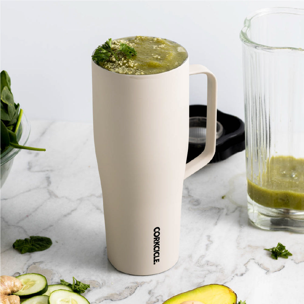 cold-cup-xl-o8 588f4a27c4cf--2230CLT-lifestyle.jpg