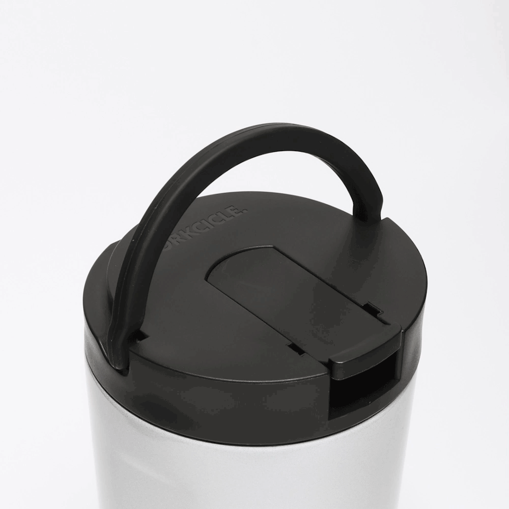 disney-kids-cup-s8 Kids_Cup_28_0906b7b6-4acf-4cb6-8c0d-d15f57c40b85.gif